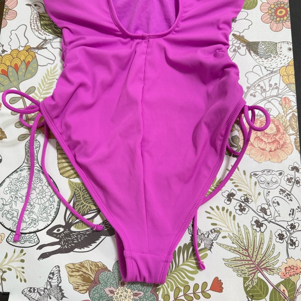 Shade & Shore Pink One-Piece Swimsuit Scoop Neck NWT - Picture 10 of 11